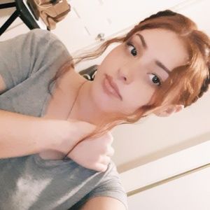 Meet your Posher, Elese